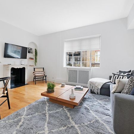 2 Bed Apartment- Mayfair 1 ロンドン エクステリア 写真